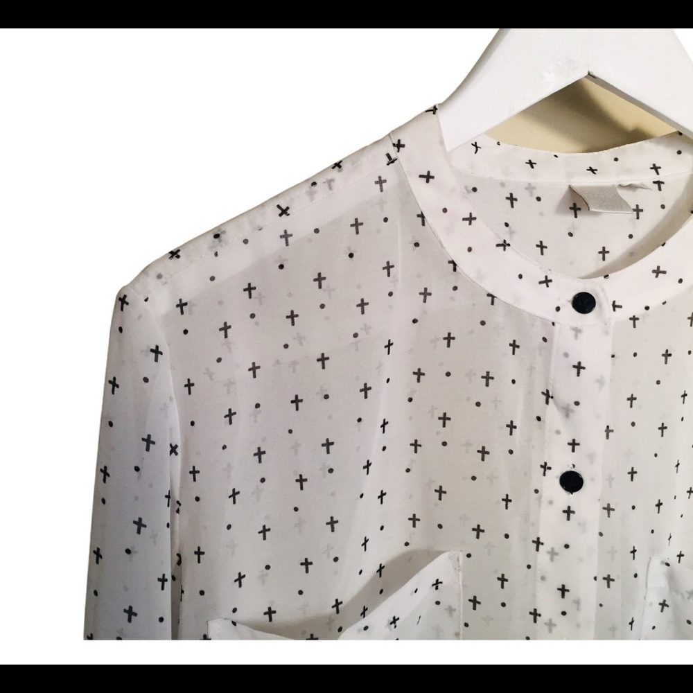 TWIK by Simons Dainty Cross Print Button Down Collarless Blouse Ivory Large - Picture 6 of 12